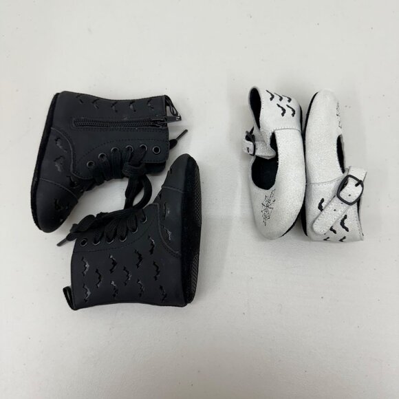 Spellbound Soles Bat Spiderweb Mary Jane Boot Crib Shoe Bundle Baby Girl size 4 - Picture 4 of 7